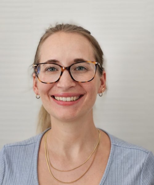 Laura Schartmann, Übersetzerin für Englisch, Französisch und Spanisch ins Deutsche